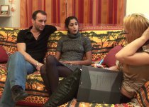 Femme arabe et super chaude cherche de la jouissance en passant un casting