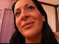 Espagnole pulpeuse et torride