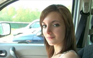 Jeune fille de 19 ans baisée par des ouvriers du chantier voisin !!