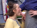 Pute baisee par son garagiste
