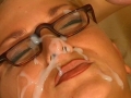 Sperme sur les lunettes