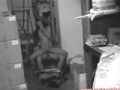 Spy cam : Une baise dans un hangar d\'une bonne salope
