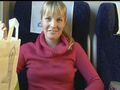 Une amatrice suce son mari dans un train