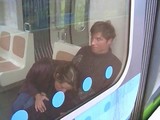 Une amatrice suce son mec dans le metro