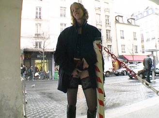 Etudiante parisienne baisée lors d'un casting porno