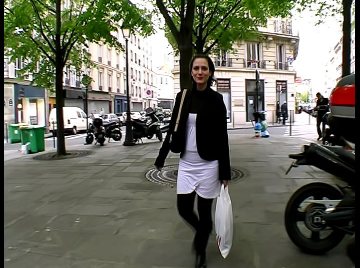 Une maman d�couvre le gang bang