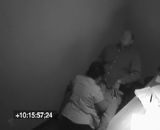 Une secretaire surprise entrain de sucer son patron